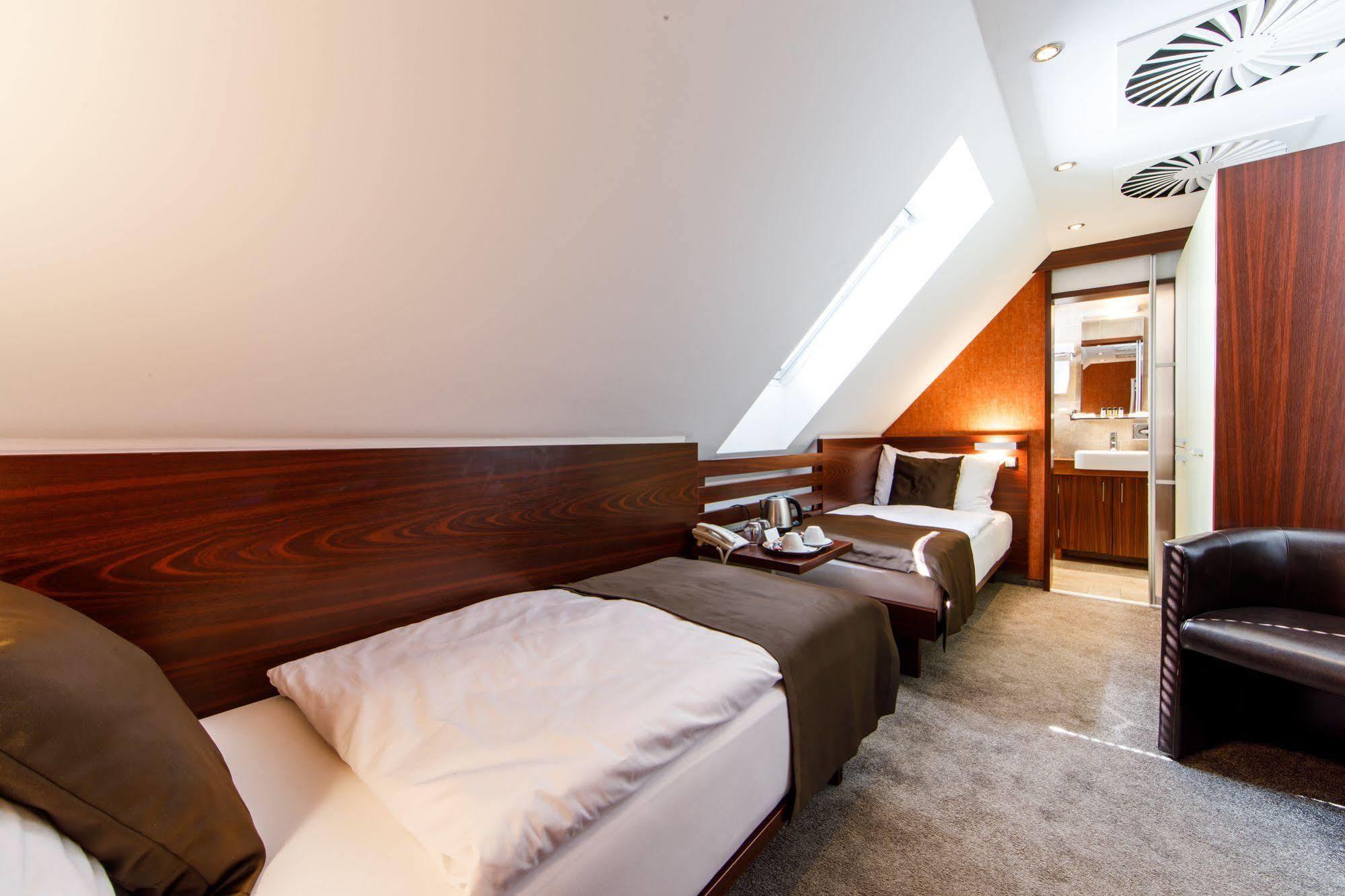 Beigli Hotel & Garden Bratislava Luaran gambar